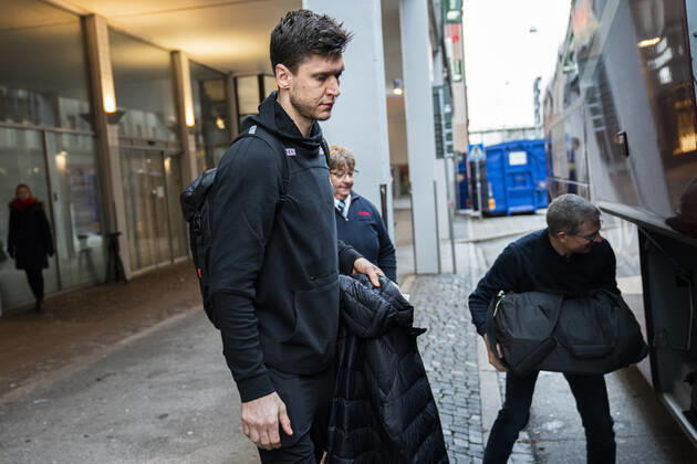 Niklas Landin Handball mens team leaves their hotel Scandic St Jörgen in Malmoe on Thursday, January 16, 2020 The Danish handball men are out of the European Championships, which ended on Wednesday after three matches in the inaugural group game, Copenhagen Denmark,  Copyright: MartinxSylvestx COP105 cop spdk20200116-105749-L