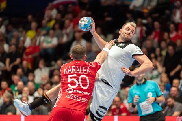 Handball Vienna 16 01 2020 European Championship EM Intermediate round main round Belarus BLR Germany GER Julius Kühn Germany, No 35 Kühn Kuhn KARALEK Artsem Belarus, No 50