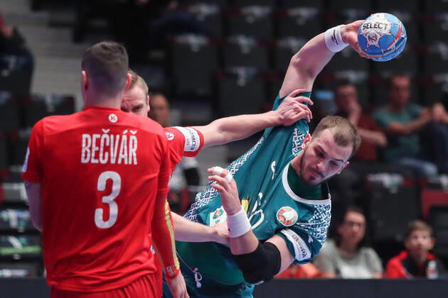 PXL_EURO 2020_Belarus vs Czech Republic 18.01.2020., Wiener Stadthalle, Vienna, Austria - Men s EHF EURO 2020, main round, group I ,match between Belarus and Czech Republic at Wiener Stadthalle.. Roman Becvar, Artsem Karalek. LukaxStanzl PIXSELL