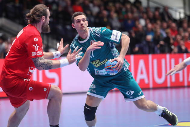 PXL_EURO 2020_Belarus vs Czech Republic 18.01.2020., Wiener Stadthalle, Vienna, Austria - Men s EHF EURO 2020, main round, group I ,match between Belarus and Czech Republic at Wiener Stadthalle. Aliaksandr Padshyvalau, Pavel Horak. LukaxStanzl PIXSELL