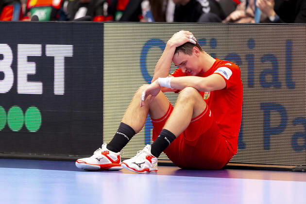 Stanislav Kasparek Nr 17, Czech Republic is depressed depressed disappointed after the defeat Belarus vs. Czech Republic, Handball, main round, EHF Euro 2020, 18 01 20 Vienna Vienna Austria Copyright: xAgentur54Gradx xFelixxKoenigx