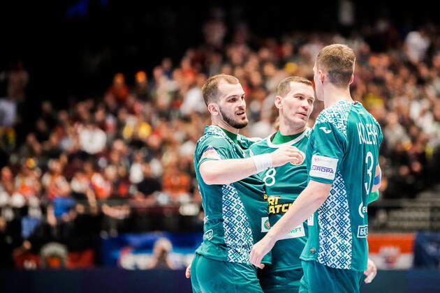 18 01 2020, Wiener Stadthalle, Vienna, AUT, EHF Euro 2020, Belarus vs Czech Republic, main round, group I, in the picture Belarusian players after the final whistle players of Belarus after the game during the EHF 2020 European Handball Championship, main round group I match between Belarus and Czech Republic at the Wiener Stadthalle in Vienna, Austria on 2020 01 18 Vienna EP_sro
