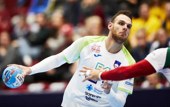 MALMOE 20200119 Slovenia s Borut Mackovsek during the Men s European Handball Championship main round Group 2 match between Slovenia and Hungary at Malmo Arena, Friday Jan 19, 2020 Foto Andreas Hillergren TT kod 10600 Malmo Sweden x10600x,  Copyright: xAndreasxHillergren TTx HANDBALL SLOVENIA-HUNGARY