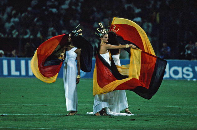 Germany Argentina Italy, Rome, 08 07 1990, Football, FIFA World Cup 1990 in Italy, Final, DFB Germany Argentina 1 0 Dancers