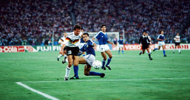 Germany Argentina Italy, Rome, 08 07 1990, Football, FIFA World Cup 1990 in Italy, Final, DFB Germany Argentina 1 0 v l Lothar Matthäus Germany , Jose Serrizuela Argentina