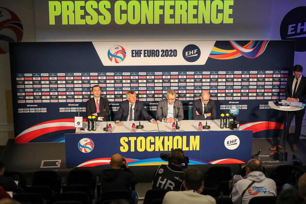 Michael Wiederer (President EHF), Predrag Boskovic (Vice-President EHF), Martin Hausleitner (Secretaire General EHF) HANDBALL : conference presse - ehf euro 2020 - finale - 25 01 2020 BertrandDelhomme Panoramic 