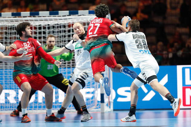 Andre Gomes (Portugal) HANDBALL : allemagne vs portugal - ehf euro 2020 - classement 5-6 - 25 01 2020 BertrandDelhomme Panoramic 