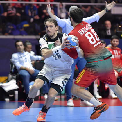 Germany s Kai Hafner in action against Portugal s Fabio Magalhaes during the match for fifth sixth place between Germany and Portugal during the Men s European Handball Championship in Stockholm, Sweden, on Jan 25, 2020 Stockholm Sverige x10040x,  Copyright: xAndersxWiklund TTx EHF HANDBALL GERMANY-PORTUGAL