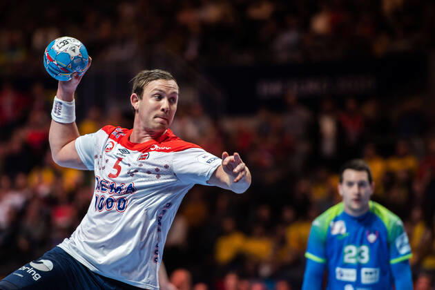 200125 Sander Sagosen of Norway during the EHF European Handball Championship bronze match between Norway and Slovenia on January 25, 2020 in Stockholm Photo Johanna Lundberg BILDBYRAN kod JL 136107 bbeng ehf euro 2020 em 2020 european mens handball championship 2020 handball handball handballs in 2020 handball handball em 2020 norway norway slovenia bronze match bronze match,  Copyright: JOHANNAxLUNDBERG BB200125ZX078