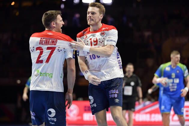 Norway s Kristian Bjornsen R celebrates a goal with Harald Reinkind during the bronze medal match between Slovenia and Norway during the Men s European Handball Championship in Stockholm, Sweden, on Jan 25, 2020 Stockholm Sverige x10040x,  Copyright: xAndersxWiklund TTx EHF HANDBALL SLOVENIA-NORWAY