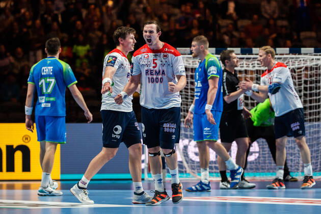 200125 Sander Sagosen of Norway celebrates after the EHF European Handball Championship bronze match between Norway and Slovenia on January 25, 2020 in Stockholm Photo Johanna Lundberg BILDBYRAN kod JL 136107 bbeng ehf euro 2020 em 2020 european mens cheering handball championship 2020 handball handball handball 2020 handball handball em 2020 norway norway slovenia slovenia bronze match bronze match,  Copyright: JOHANNAxLUNDBERG BB200125ZP098