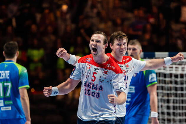200125 Sander Sagosen of Norway celebrates after the EHF European Handball Championship bronze match between Norway and Slovenia on January 25, 2020 in Stockholm Photo Johanna Lundberg BILDBYRAN kod JL 136107 bbeng ehf euro 2020 em 2020 european mens cheering handball championship 2020 handball handball handball 2020 handball handball em 2020 norway norway slovenia slovenia bronze match bronze match,  Copyright: JOHANNAxLUNDBERG BB200125ZZ105