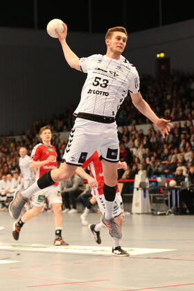 Handball test match 2019 2020 Handball sports club Hamburg vs THW Kiel Nikola Bilyk Kiel ,successful goal throw, Sporthalle Hamburg Hamburg