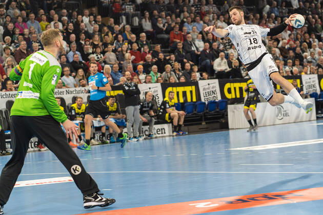 THW Kiel against TVB 1898 Stuttgart on 16 2 2020 Niclas Ekberg 18, THW Kiel, AU , THW Kiel against TVB 1898 Stuttgart in the LIQUI MOLY Handball Bundesliga on 25 matchday, in the Sparkassen Arena Kiel on 16 2 2020 Copyright: xBEAUTIFULxSPORTS Angenendtx