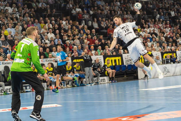 THW Kiel against TVB 1898 Stuttgart on 16 2 2020 Niclas Ekberg 18, THW Kiel, AU , THW Kiel against TVB 1898 Stuttgart in the LIQUI MOLY Handball Bundesliga on 25 matchday, in the Sparkassen Arena Kiel on 16 2 2020 Copyright: xBEAUTIFULxSPORTS Angenendtx