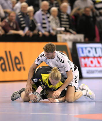 Photo Elvar Asgeirsson Stuttgart against Magnus Landin Jacobsen Kiel Handball Men on 16 02 2020 1 Bundesliga THW Kiel TVB Stuttgart 35 23