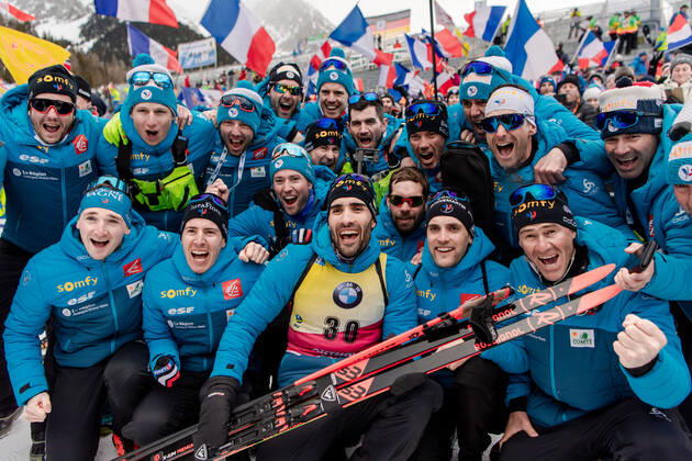 200219 Martin Fourcade of France celebrates his first place with his team after the mens 20 km individual during the IBU Biathlon World Championships on February 19, 2020 in Antholz Photo Joel Marklund BILDBYRAN code JM 88117 bbeng biathlon biathlon World Cup biathlon World Cup IBU Biathlon World Championships 2020 Anterselva individual distance race distance cheer,  Copyright: JOELxMARKLUND BB200219JM146