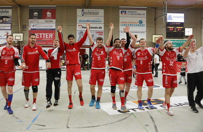 TuS Ferndorf TuS N Lübbecke, 29 02 2020 Big cheers from the TuS Ferndorf team after the 23 21 victory over TuS N Lübbecke, Kreuztal Stählerwiese Germany