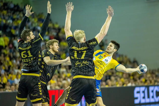 Kielce, 29.02.2020 PILKA RECZNA MEZCZYZN LIGA MISTRZOW MECZ PGE VIVE KIELCE - THW KIEL HANDBALL MAN , CHAMPIONS LEAUGUE , PGE VIVE KIELCE - THW KIEL NZ ALEX DUJSHEBAEV FOT. Pawel Janczyk 400mm.pl NEWSPIX.PL --- Newspix.pl  200229JAN118