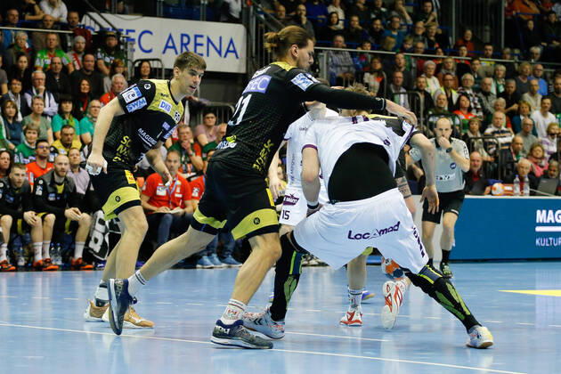 01 03 2020, xgox, Handball EHF Cup, SC Magdeburg HBC Nantes emspor, f l Erik Schmidt Magdeburg, 21 Duel, fight, tackle GETEC Arena