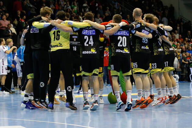 01 03 2020, xgox, Handball EHF Cup, SC Magdeburg HBC Nantes emspor, from l Magdeburg Cheering for the victory, cheering after the end of the game GETEC Arena