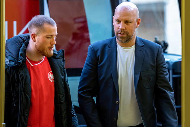Andreas Wolff and DHB Sports Director Axel Kromer come to the hall DHB course to prepare the international match against the Netherlands in the Ballhaus Arena Aschaffenburg Copyright xVIADATAx xHolgerxJohnx Aschersleben Sachsen Anhalt Germany
