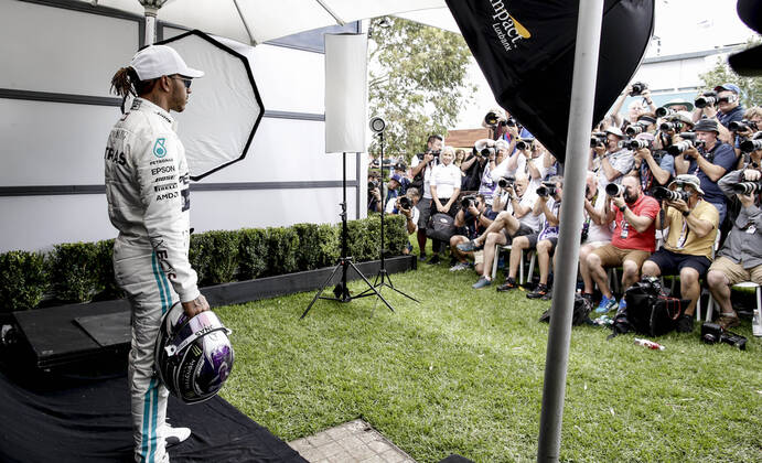 Motorsports: FIA Formula One World Championship, WM, Weltmeisterschaft 2020, Grand Prix of Australia, 44 Lewis Hamilton (GBR, Mercedes-AMG Petronas Formula One Team), Melbourne Australia