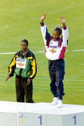 930817 Athletics, World Athletics Championships Gold medalist Gail Devers of USA and silver medalist Merlene Ottey of Jamaica reacts during the prize ceremony for womens 100 m at The World Athletics Championships on August 17, 1993 in Stuttgart, Germany BILDBYRAN,  Copyright: BILDBYRAN 930817048