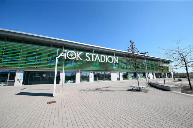 22 04 2020, xtgx, Consequences of the Corona Virus in Wolfsburg, AOK Stadium of VfL Wolfsburg Both the Regionalliga Nord, in which VfLs U23 team plays, and the Flyeralarm Frauen Bundesliga are currently taking a break from Wolfsburg