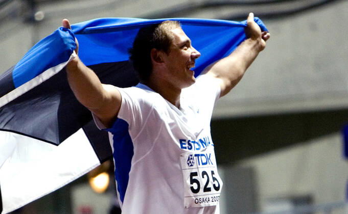 070828 Athletics, World Athletics Championships Gold medalist Gerd Kanter of Estonia celebrate after discus at The World Athletics Championships on August 28, 2007 in Osaka, Japan BILDBYRAN,  Copyright: EMILxMALMBORG BB070828EM014