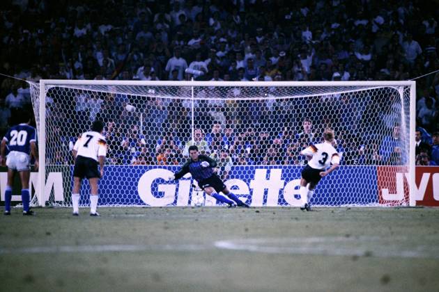 BREHME Andreas Team Germany convert the 11m for Germany against goalie Sergio Goycochea Team Germany World Champion FIFA World Cup 1990 in Italy Final Germany Argentina 1 0 on 08 07 1990 in Rome