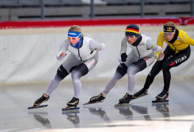 ICE QUICK RUN SUMMER ICE Claudia PECHSTEIN, Lennart JASCH and Carlijn Eighth Eect NED on 08 07 2020 during the summer ice Training in the Max Aicher Arena, Inzell, Germany Photo ERNST WUKITS