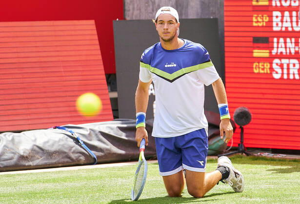 Jan-Lennard STRUFF (GER) on the ground his match against Roberto BAUTISTA AGUT (ESP) at the Tennis bett1 ACES Tennis Tournament on grass in Berlin , July 13, 2020.