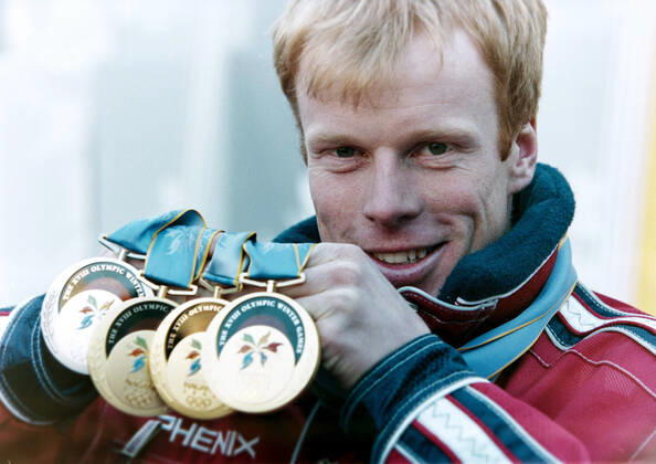 980222 Winter Olympics 1998, Cross Country Skiing: Gold medalist Bjorn Daehlie of Norway celebrate with all his olympic medals ( 3 gold, 1 silver) after 50 km freestyle at The Winter Olympic Games, Olympische Spiele, Olympia, OS on February 22, 1998 in Nagano, Japan. BILDBYRAN  Copyright: BILDBYRAN BB980222BB027