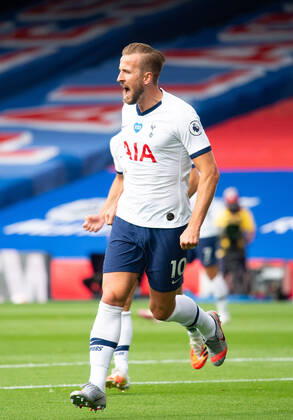 Tottenham s Harry Kane celebrating his first goal during the Premier League match between Crystal Palace and Tottenham Hotspur, Football Stadiums around remain empty due to the Covid-19 Pandemic as Government social distancing laws prohibit supporters inside venues resulting in all fixtures being played behind closed doors until further notice at Selhurst Park, London, England on 26 July 2020. Copyright: xAndrewxAleksiejczukx PMI-3545-0004