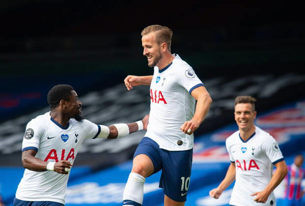 Tottenham s Harry Kane celebrating his first goal during the Premier League match between Crystal Palace and Tottenham Hotspur, Football Stadiums around remain empty due to the Covid-19 Pandemic as Government social distancing laws prohibit supporters inside venues resulting in all fixtures being played behind closed doors until further notice at Selhurst Park, London, England on 26 July 2020. Copyright: xAndrewxAleksiejczukx PMI-3545-0006