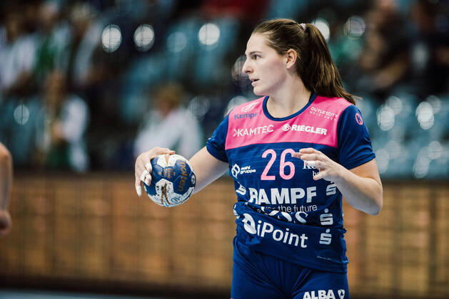 VfL Oldenburg vs Tussies TuS Metzingen Svenja Hübner Tussies Metzingen, 26 VfL Oldenburg vs Tussies TuS Metzingen Copyright: xHelmerichs xEibner-Pressefotox EP_ths