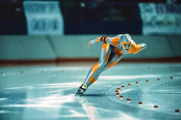 Speed skating, Eisschnelllauf Bonnie Blair Bonnie Blair (USA) at the 1988 Olympic Winter games, Winterspiele,Spiele, Summer games Calgary Olympic Oval Alberta Canada Copyright: xStevenxExxSutton DUOMO PCNx SS0102_011115