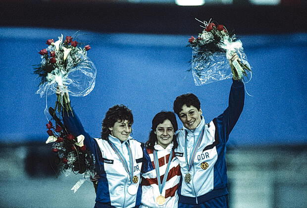 Speed skating, Eisschnelllauf Bonnie Blair Bonnie Blair (USA) wins the gold medal in the women s 500m long track speed skating with Christa Rothenburger (GDR) silver medal winner and Karin Kania (GDR) bronze at the 1998 Olympic Winter games, Winterspiele,Spiele, Summer games Calgary Olympic Oval Alberta Canada Copyright: xStevenxExxSutton DUOMO PCNx SS0102_011117