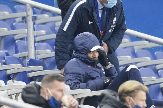 MBAPPE KYLIAN (France) en tribune FOOTBALL : France vs Finlande - Match Amical - stade de France - 11 11 2020 JBAutissier Panoramic 