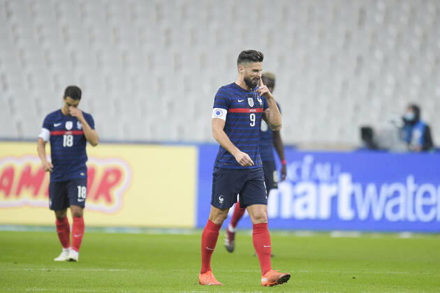 Deception des joueurs de l equipe de France apres le second but de la Finlande GIROUD OLIVIER (France) FOOTBALL : France vs Finlande - Match Amical - stade de France - 11 11 2020 JBAutissier Panoramic 