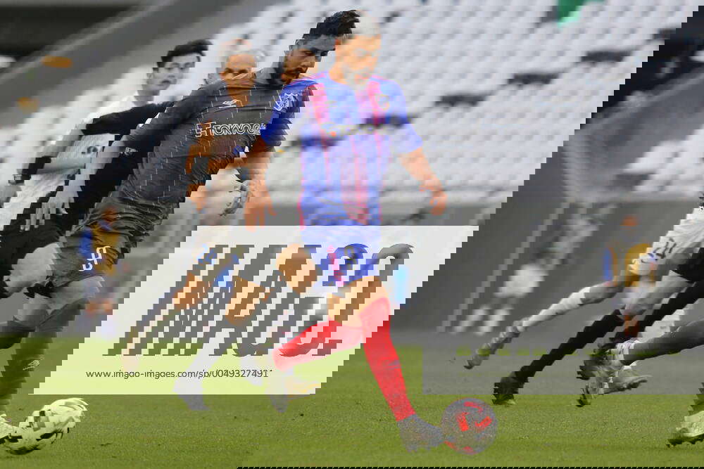 Doha Qatar November 24 Diego Oliveira Of Fc Tokyo During The Afc Champions League Group F Match Betw Doha Qatar November 24 Diego Oliveira Of Fc Tokyo During The Afc Champions League Group F Match Betw