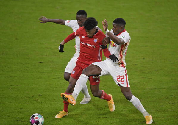 05 12 2020, Football 1 Bundesliga FC Bayern RB Leipzig 05 12 2020, Football 1 Bundesliga 2020 2021, 10 matchday, FC Bayern München RB Leipzig, in the Allianz Arena Munich L R Amadou Heidara RB Leipzig against Kingsley Coman Bayern München and Nordi Mukiele RB Leipzig Photo Bernd Feil M i S Pool Only for journalistic purposes Only for editorial use According to the regulations of the DFL Deutsche Fußball Liga it is prohibited to use or have used photographs taken in the stadium and or of the match in the form of sequence images and or video-like photo sequences DFL regulations prohibit any use of photographs as image sequences and or quasi video National and international NewsAgencies OUT Munich Allianz Arena Bayern Deutschland Poolfoto ,EDITORIAL USE ONLY