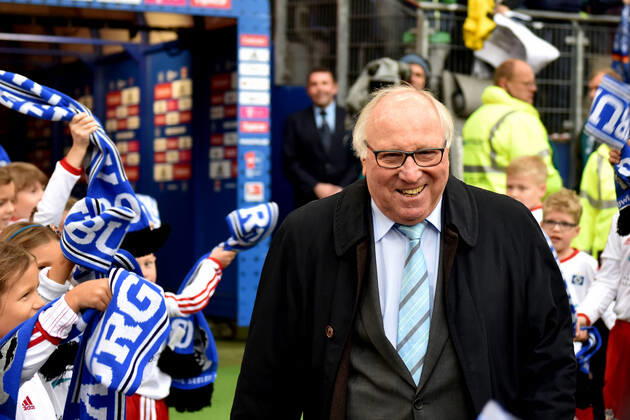 Hamburg, Germany 05 November 2016 1 BL 16 17 Hamburger SV vs Borussia Dortmund Uwe Seeler celebrates 80th birthday 1 BL 16 17 Hamburger SV vs Borussia Dortmund bec
