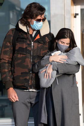 Tennis, Feliciano Lopez and partner after the birth of their child outside a hospital in Madrid