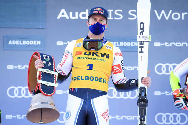 Bilder des Jahres 2021, Sport 01 Januar Sport Themen der Woche KW01 Sport Bilder des Tages ALPINE SKIING - FIS WC Adelboden ADELBODEN,SWITZERLAND,08.JAN.21 - ALPINE SKIING - FIS World Cup, giant slalom, men, award ceremony.. Image shows Alexis Pinturault (FRA). GEPAxpictures xMarioxBuehner