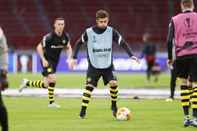 AMSTERDAM , 11}-03-2021 , Johan Cruijff Arena , Dutch football , Europa League , round of sixteen first leg , season 2020 2021. Young Boys player Miralem Sulemani warming up before the match Ajax vs Young Boys Ajax - Young Boys  x11069180x Copyright: