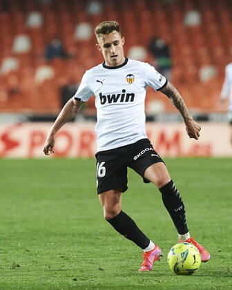 05 03 2021, Valencia, Spain, Mestalla, FC Valencia vs VC Villarreal La Liga, Alex Blanco FC Valencia in action photo EU Images Online in match use limited to 45 images 15 in extra time Valencia Mestalla Spain  eu-images-584
