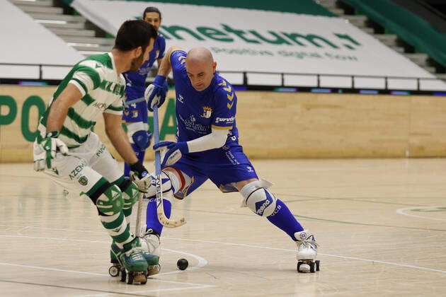 Sporting CP v OC Barcelos - Rink Hockey 1st Division Playoff Reinaldo Ventura in action during the Rink Hockey playoffs 1st leg between Sporting CP and OC Barcelos, at Pavilhao Joao Rocha, Lisboa, Portugal, 08, May, 2021 Lisbon Portugal rico-sporting210508_npGR1 Copyright: xJoaoxRicox