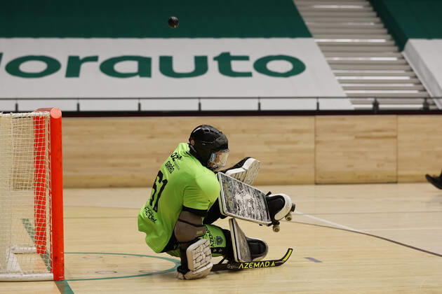 Sporting CP v OC Barcelos - Rink Hockey 1st Division Playoff Angelo Girao defends during the Rink Hockey playoffs 1st leg between Sporting CP and OC Barcelos, at Pavilhao Joao Rocha, Lisboa, Portugal, 08, May, 2021 Lisbon Portugal rico-sporting210508_npX85 Copyright: xJoaoxRicox